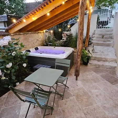 Apartment La Frene Montge-en-Goele